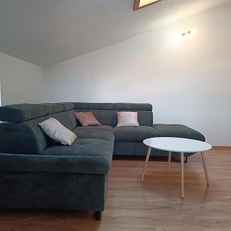 Apartman Sintic Krk Town Exterior foto