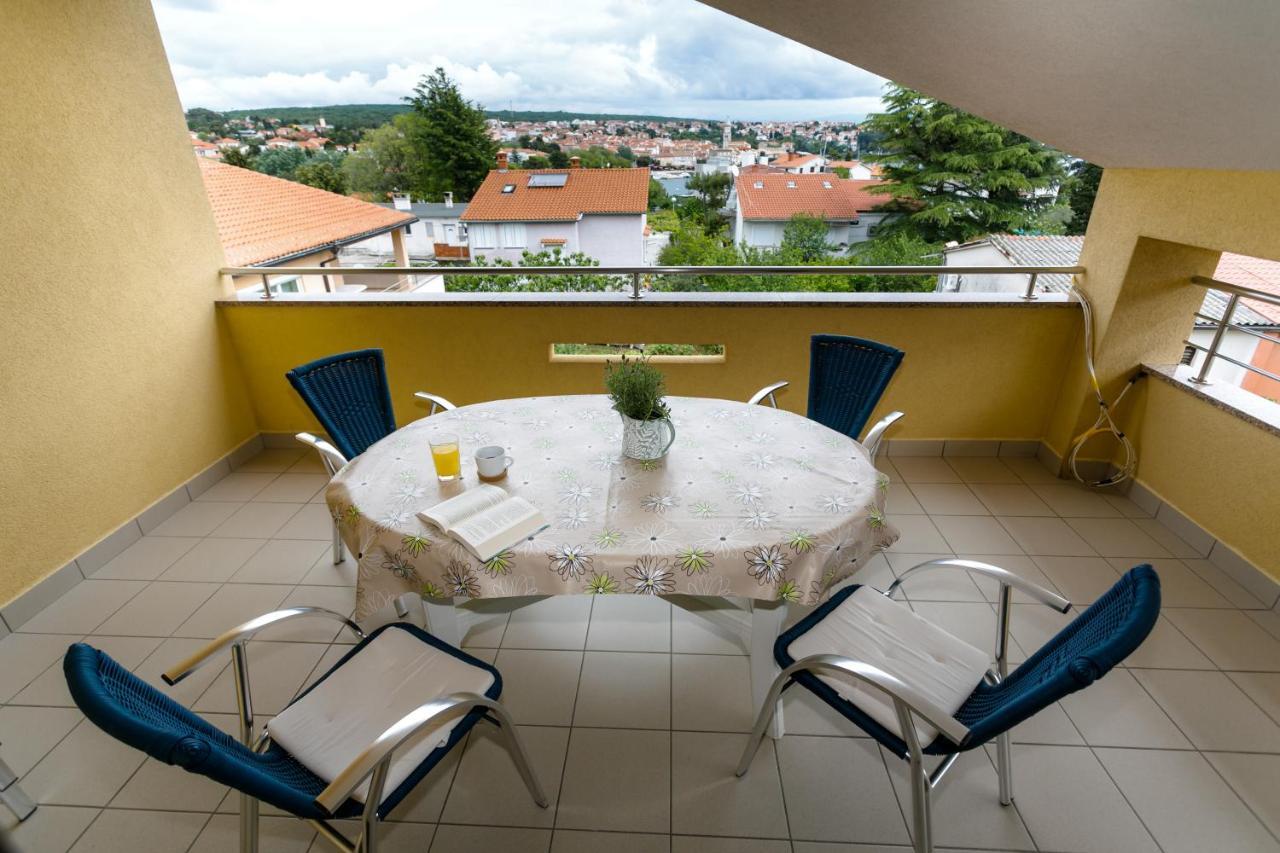 Apartman Sintic Krk Town Exterior foto